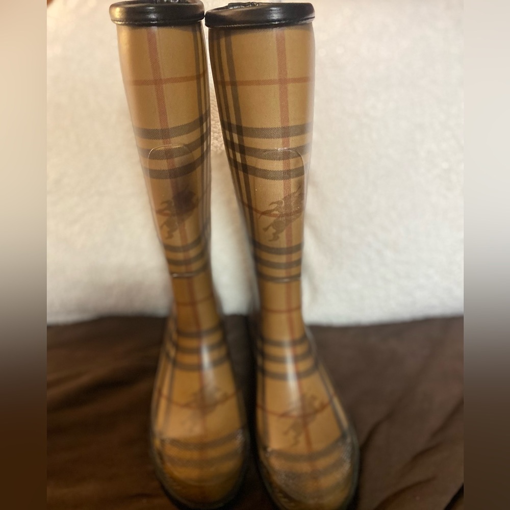 Burberry Nova Check Khaki Rubber Boots W 5